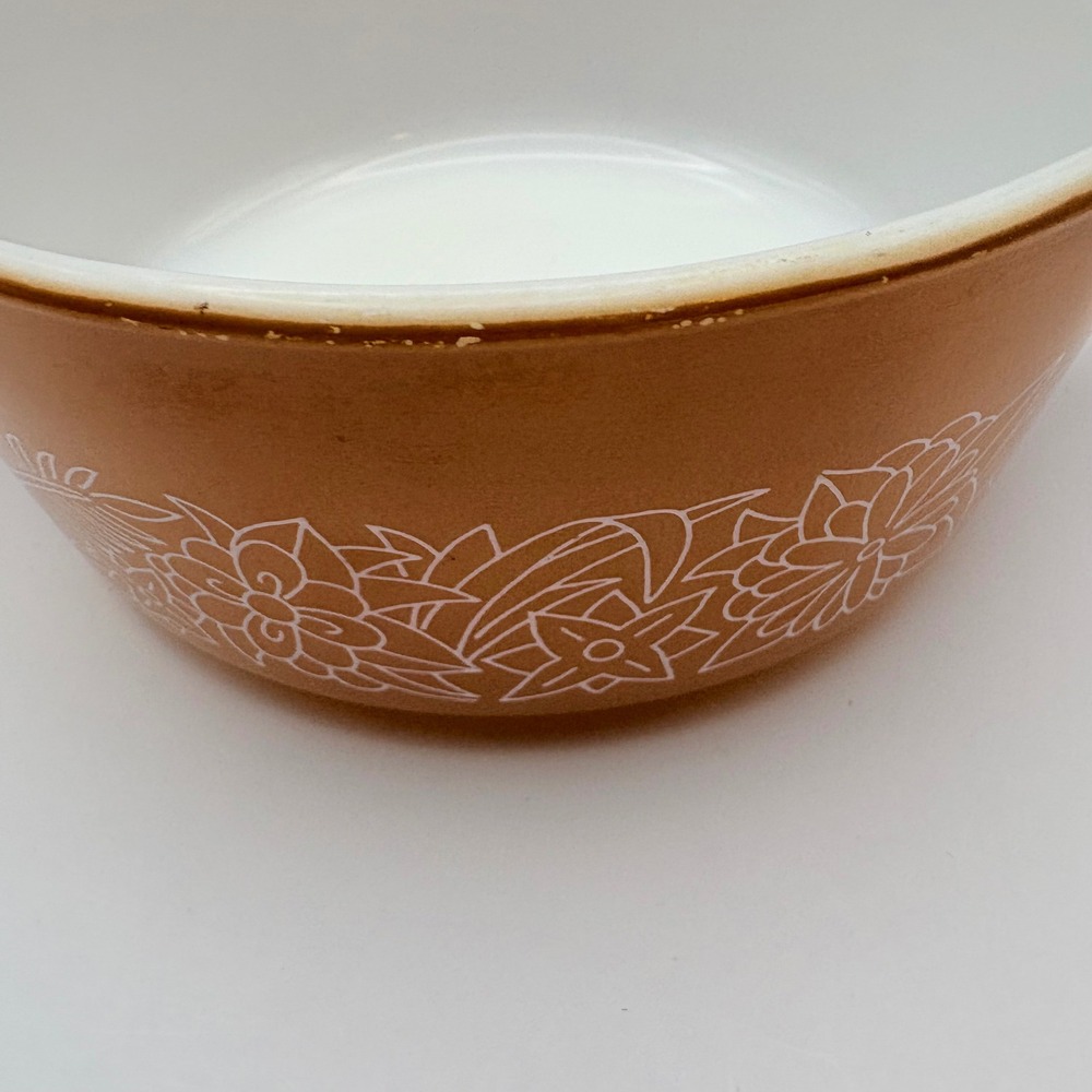 Pyrex Woodland 750ml Casserole Bowl Tan Floral 472-B No Lid - Picture 5 of 6